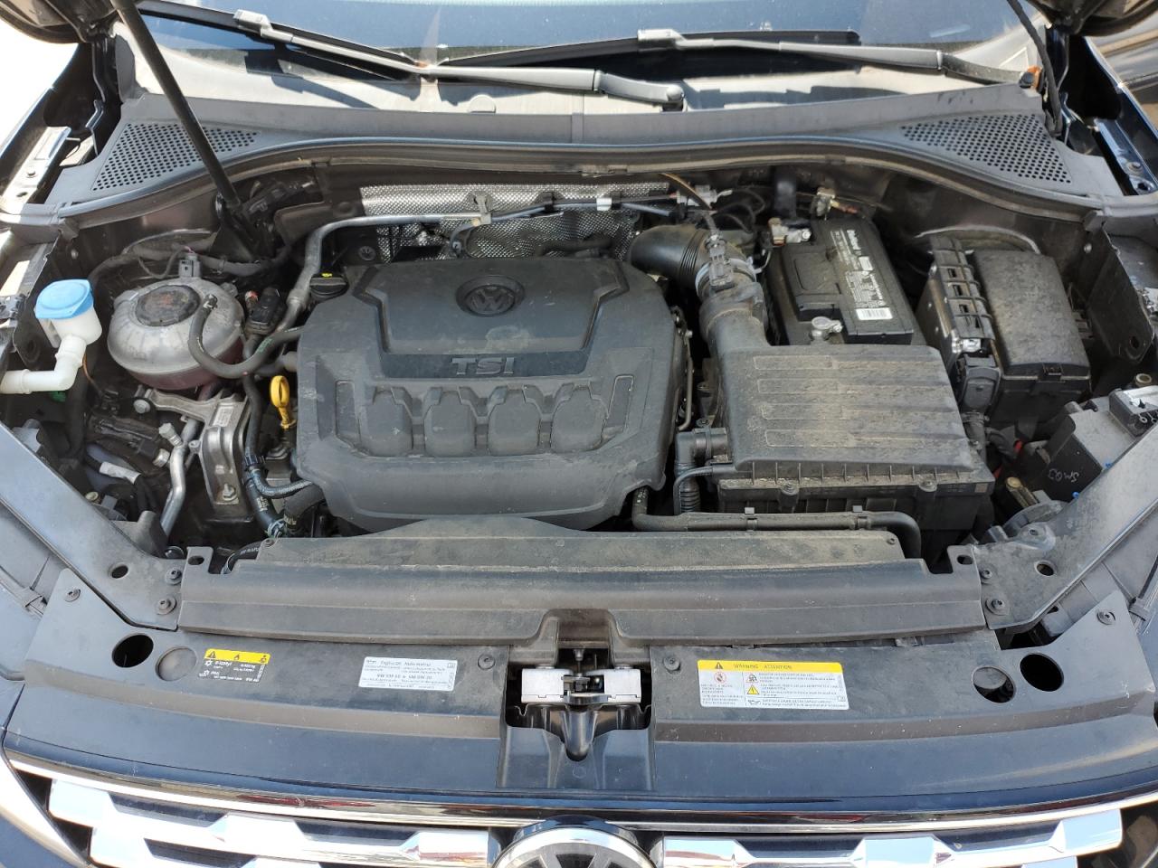 VOLKSWAGEN TIGUAN SE