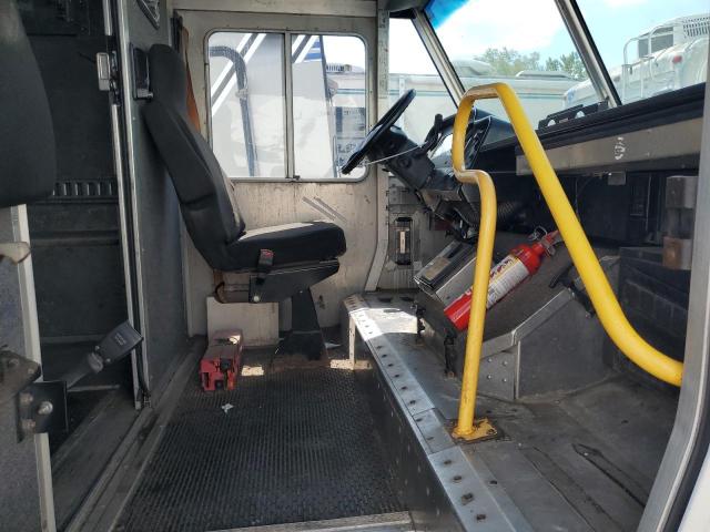 2013 FORD F59 #3297950779