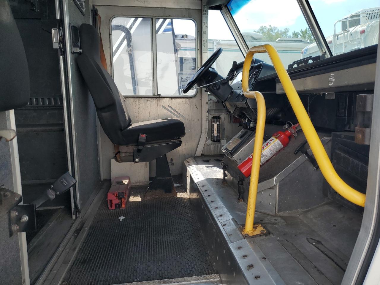 Lot #3297950779 2013 FORD F59