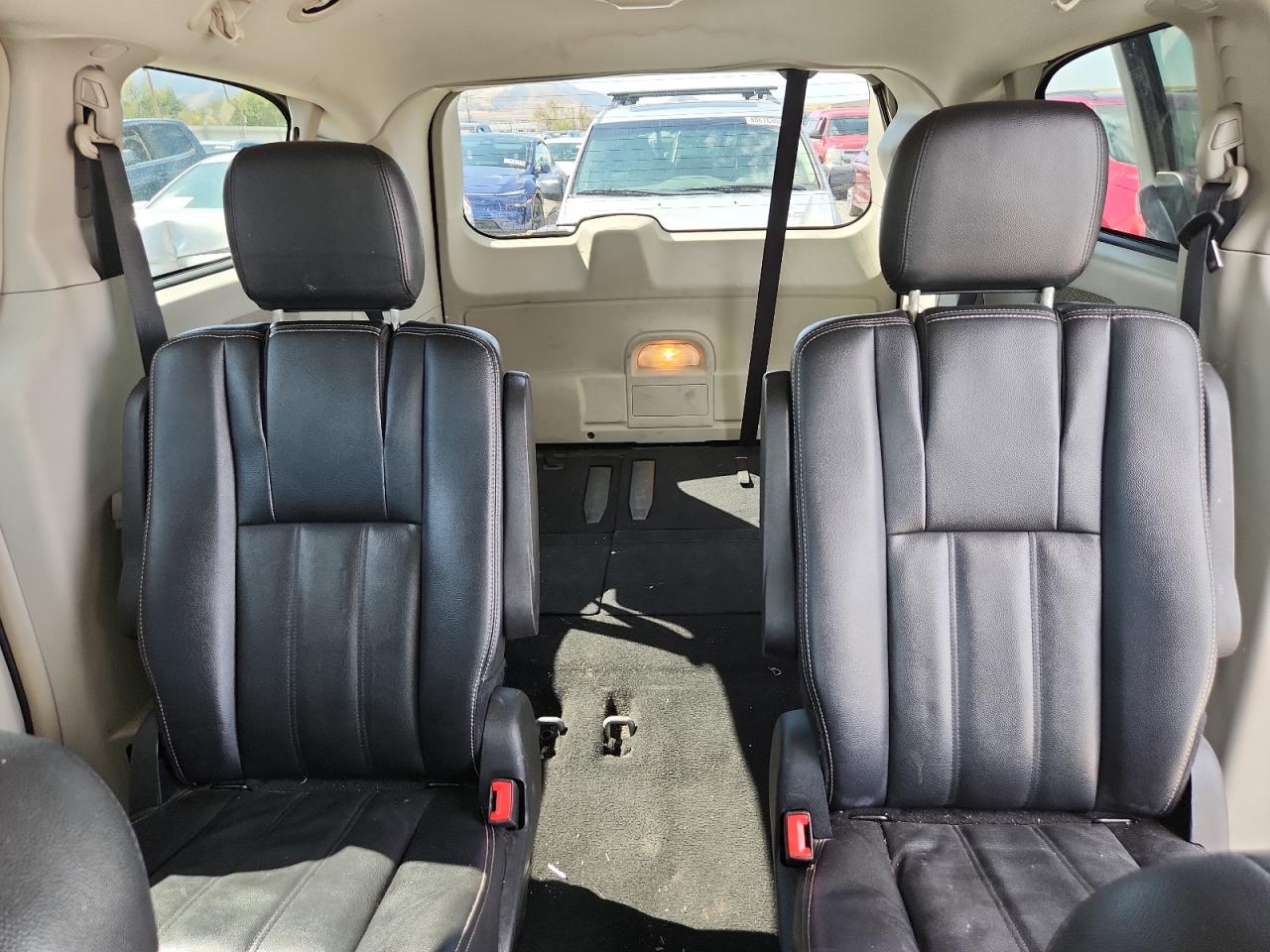 CHRYSLER TOWN & COUNTRY TOURING