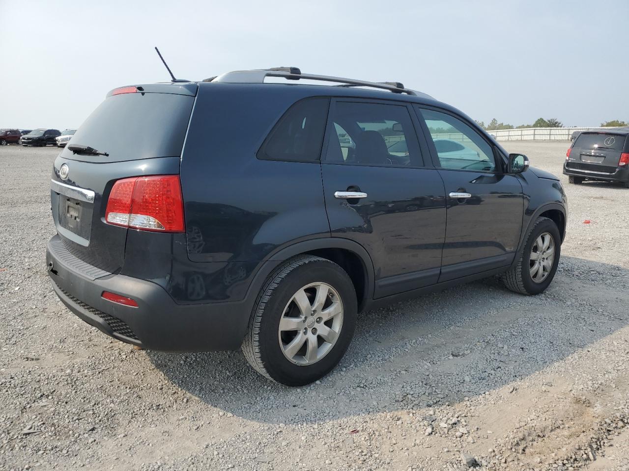 KIA SORENTO LX