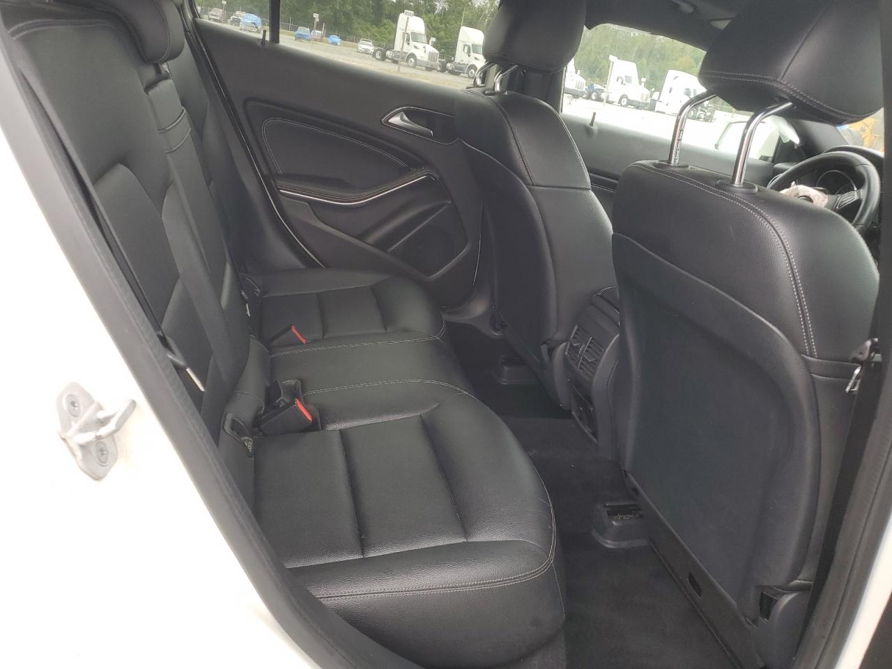 MERCEDES-BENZ GLA-CLASS 250