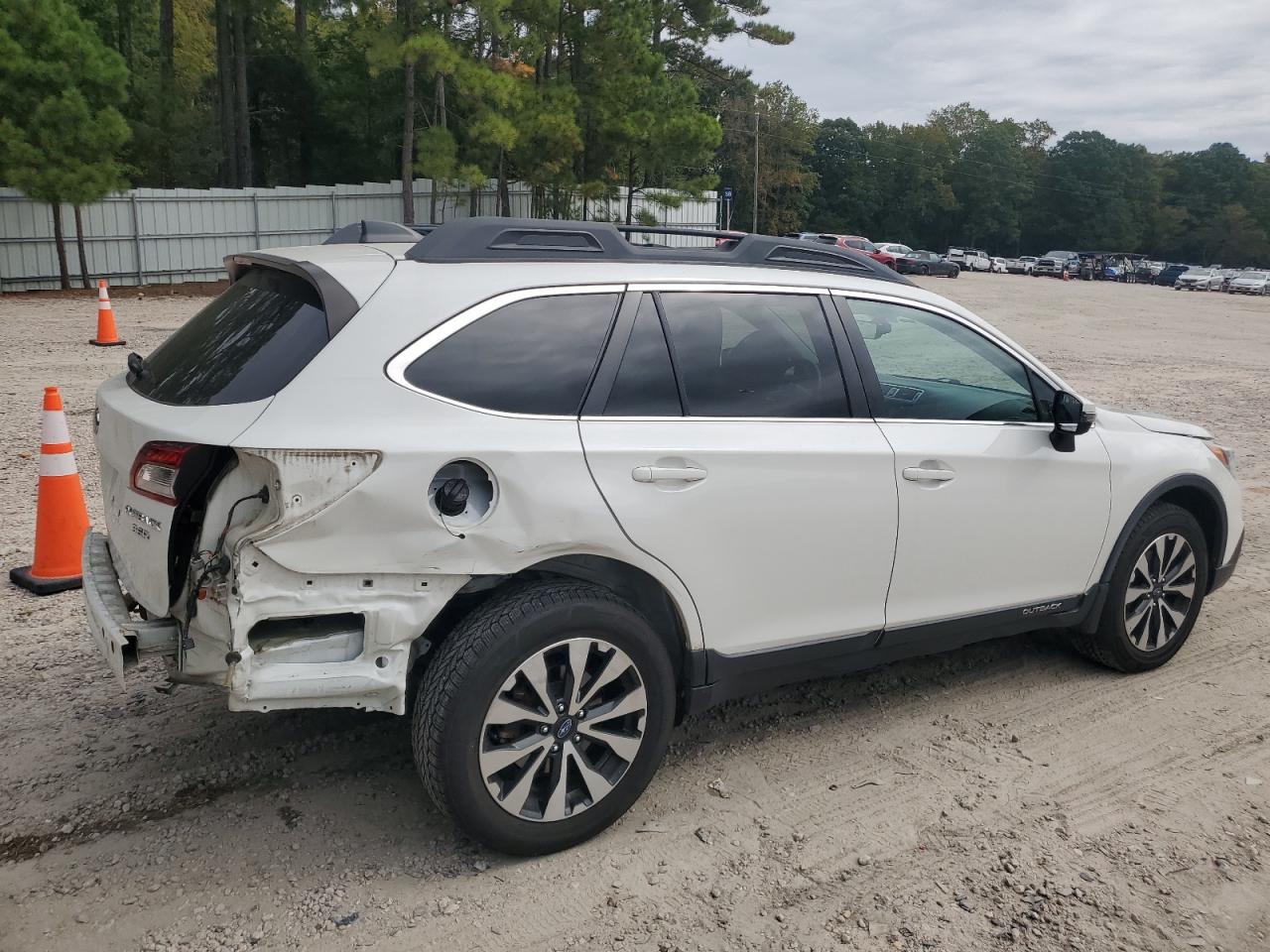 SUBARU OUTBACK 3.6R LIMITED