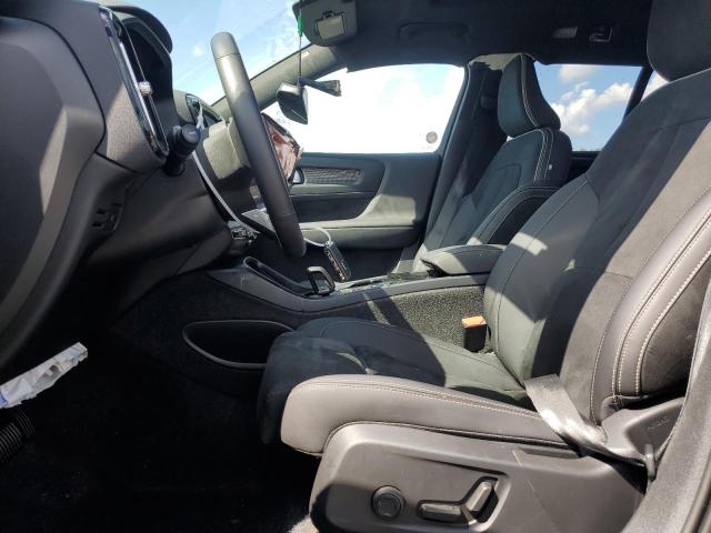 2025 VOLVO XC40 PLUS YV4L12UCXS2575995