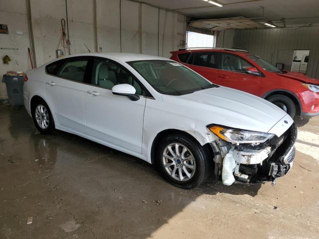 2018 FORD FUSION S - 3FA6P0G72JR125713