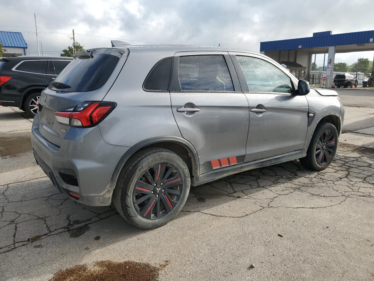 MITSUBISHI OUTLANDER ES