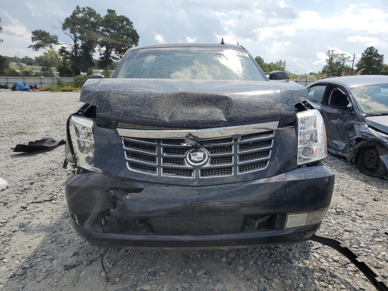 CADILLAC ESCALADE PREMIUM