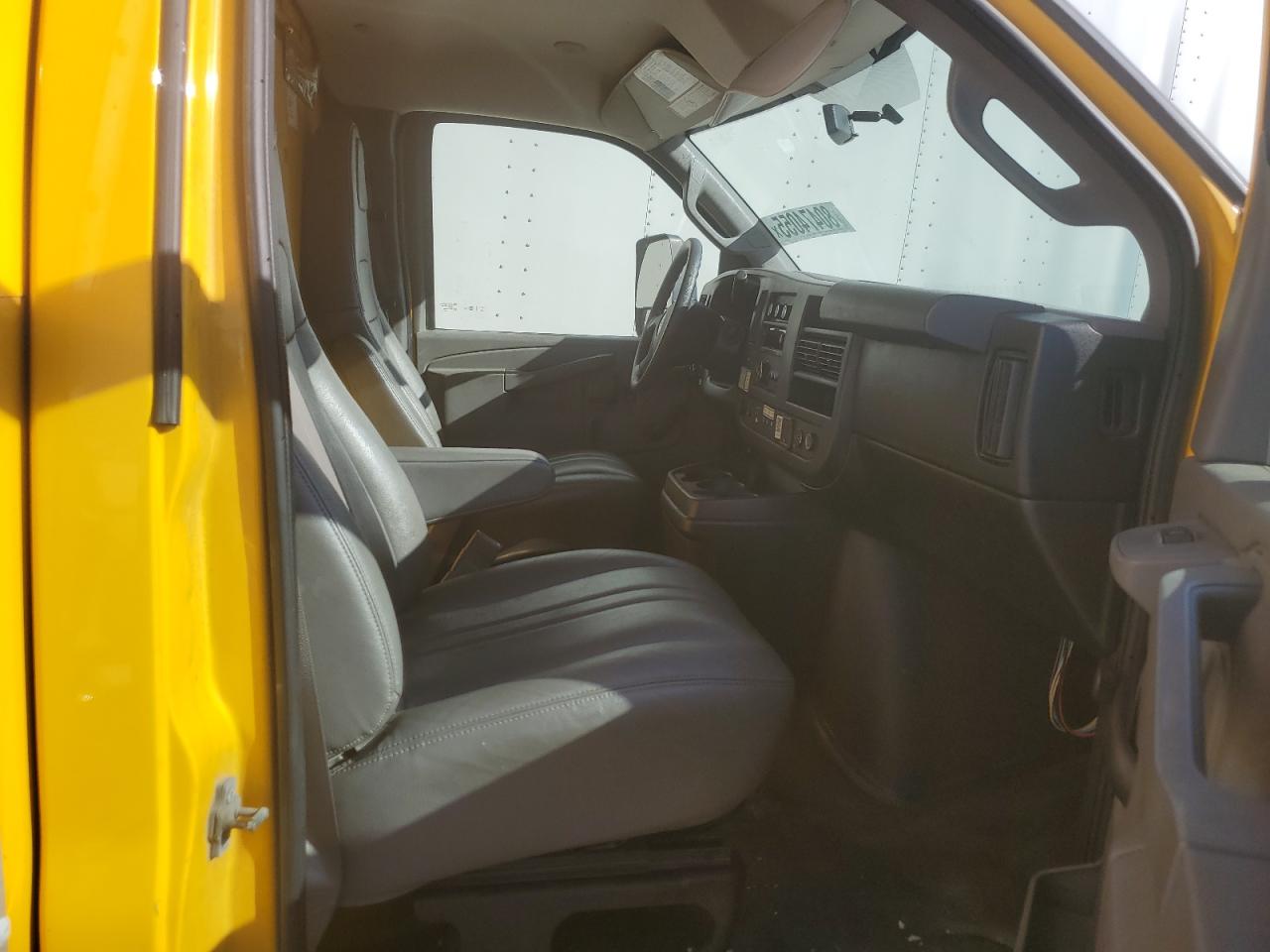 GMC SAVANA CUTAWAY G3500