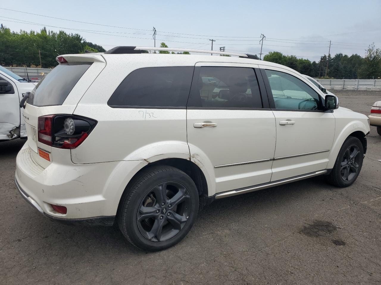 DODGE JOURNEY CROSSROAD