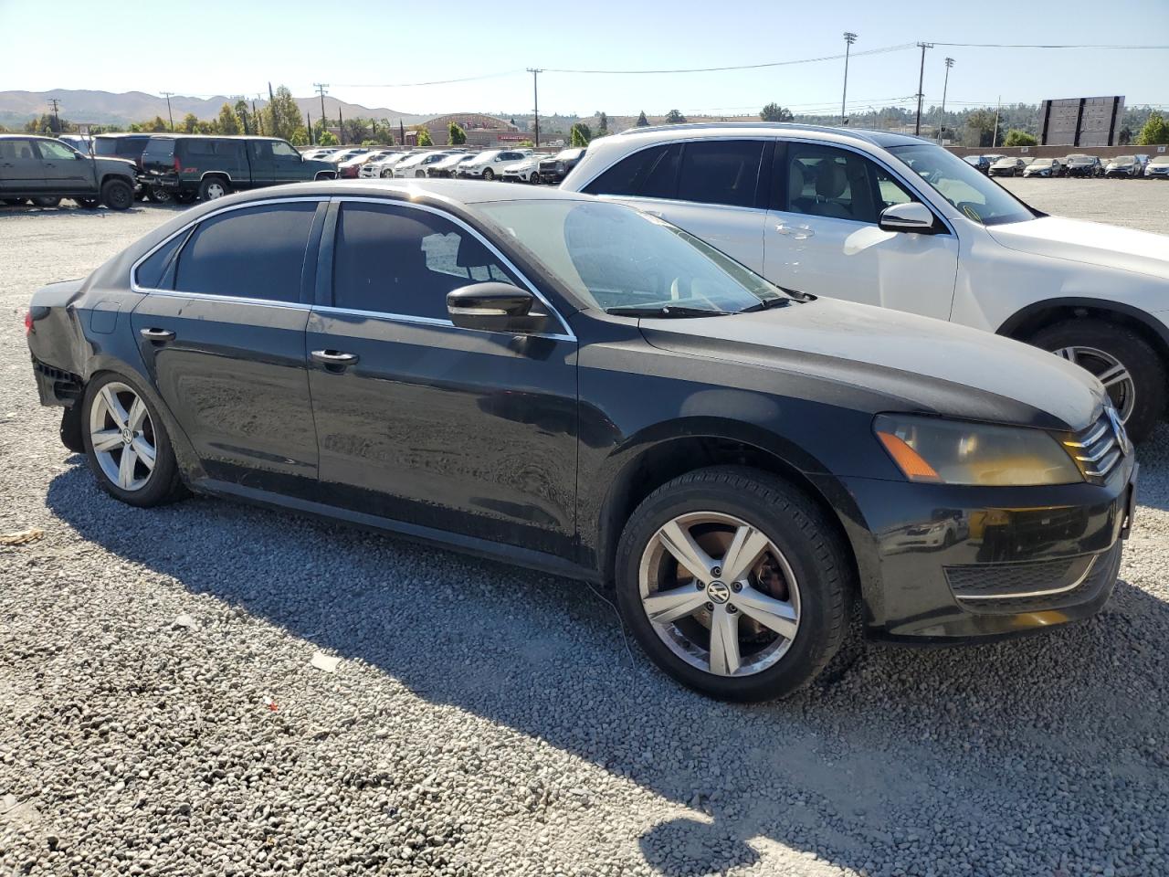 Lot #3309635073 2013 VOLKSWAGEN PASSAT SE