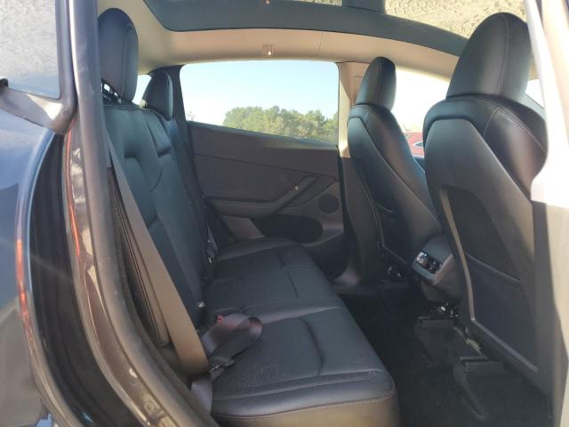 2025 TESLA MODEL Y 7SAYGDEDXSF240875