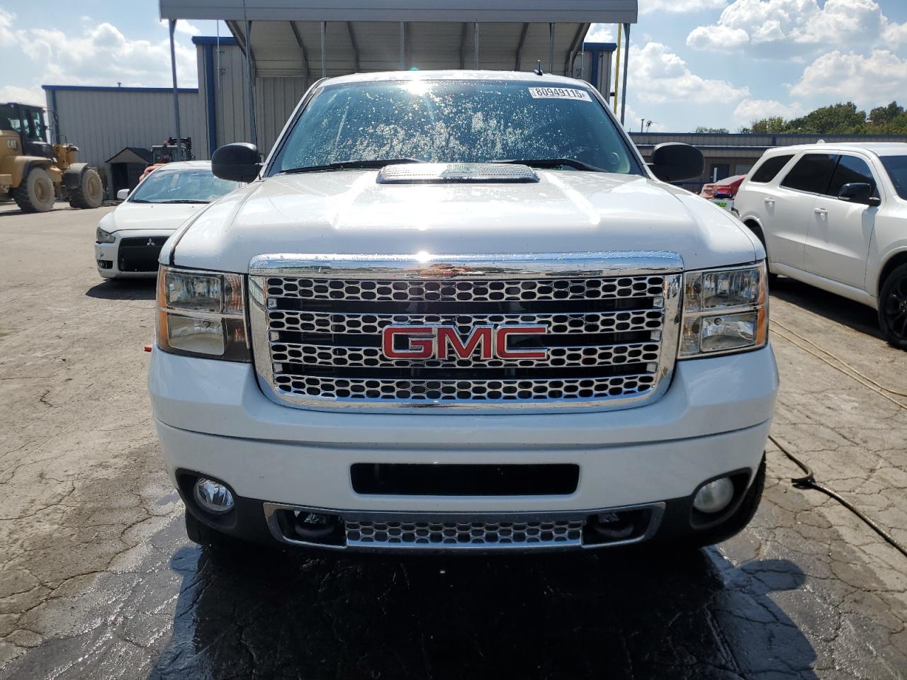 GMC SIERRA K2500 DENALI