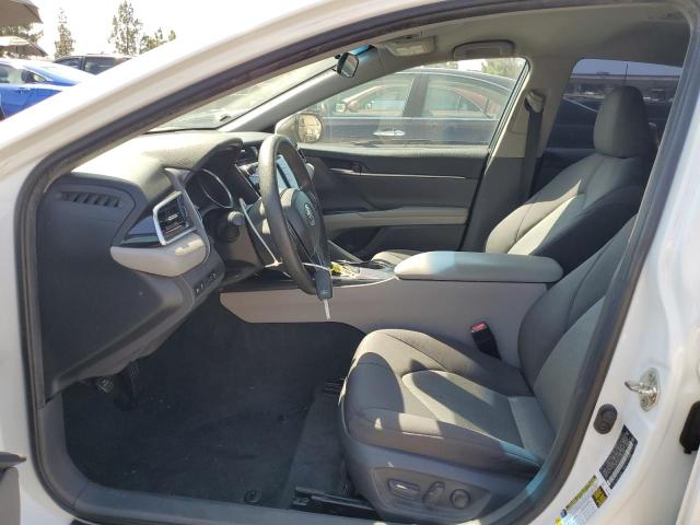 2018 TOYOTA CAMRY L 4T1B11HK5JU053462