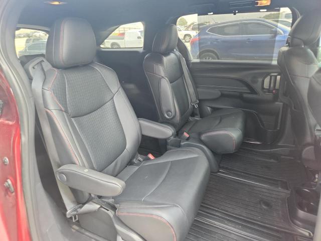 2025 TOYOTA SIENNA XSE 5TDDSKFC2SS186990