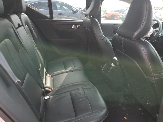 2019 VOLVO XC40 T5 MO YV4162XZ0K2014777