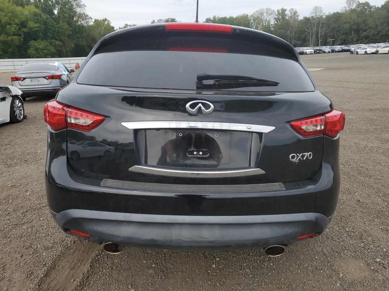 INFINITI QX70