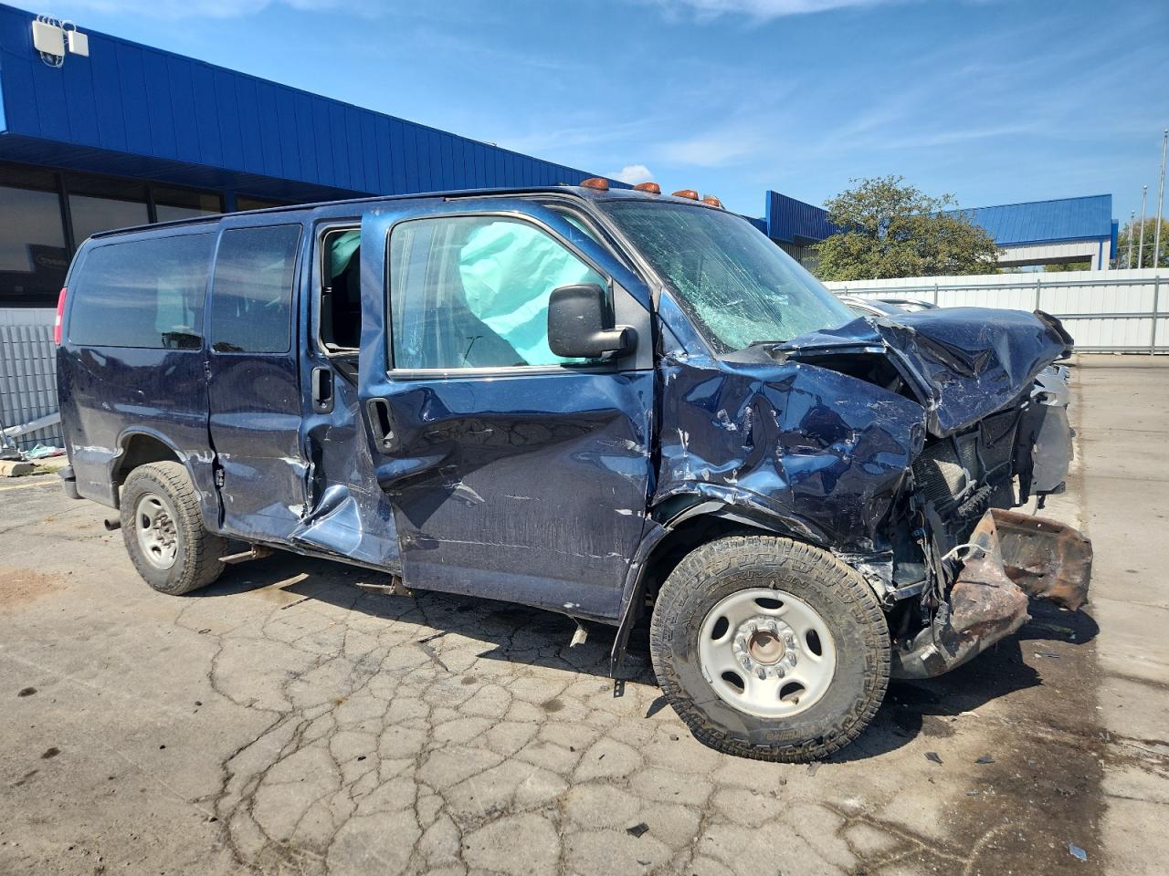 CHEVROLET EXPRESS LT