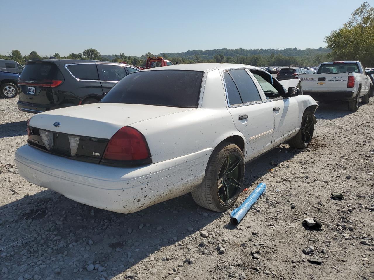 FORD CROWN VICTORIA POLICE INTERCEPTOR