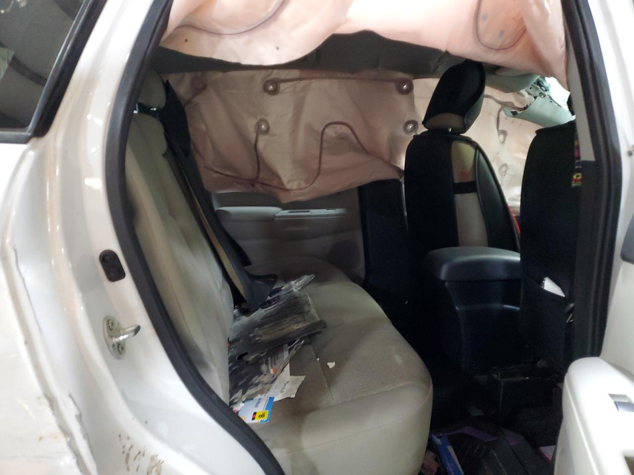 MITSUBISHI OUTLANDER ES