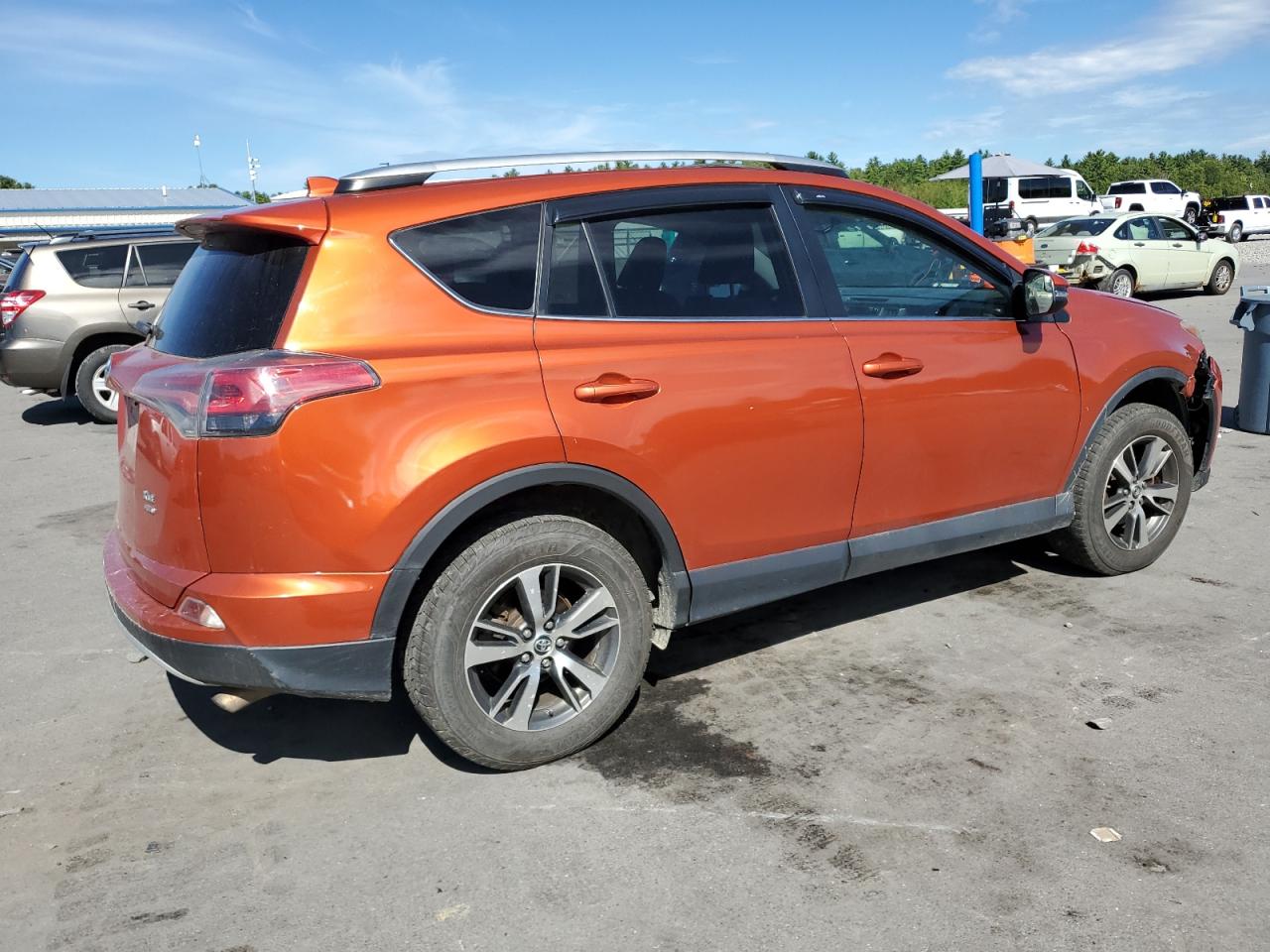 TOYOTA RAV4 XLE