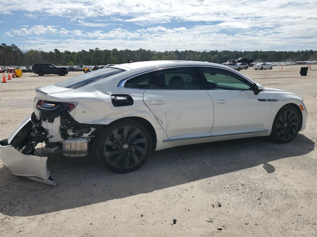 VOLKSWAGEN ARTEON SEL R-LINE