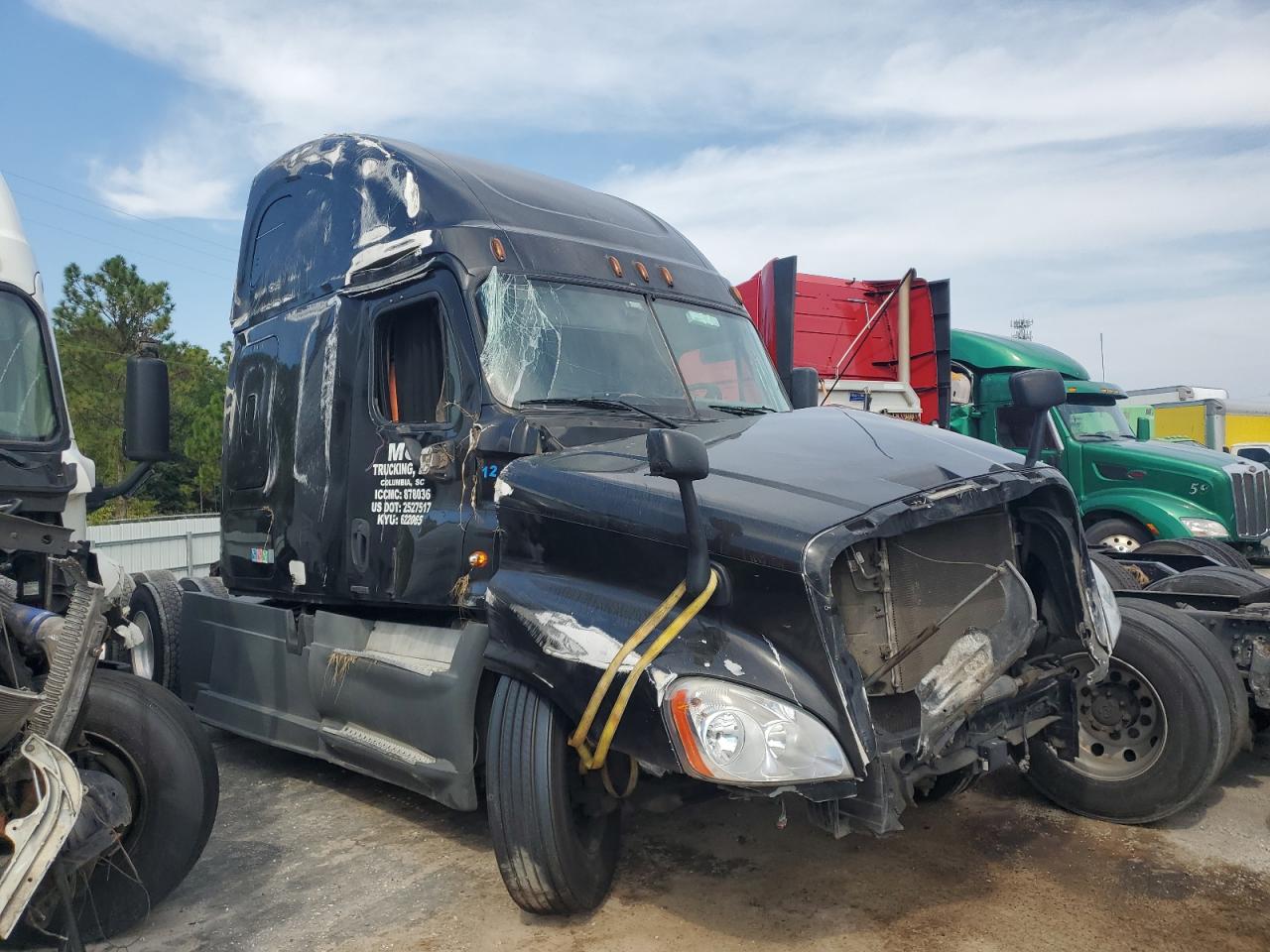 Lot #3302885912 2014 FREIGHTLINER CASCADIA 1