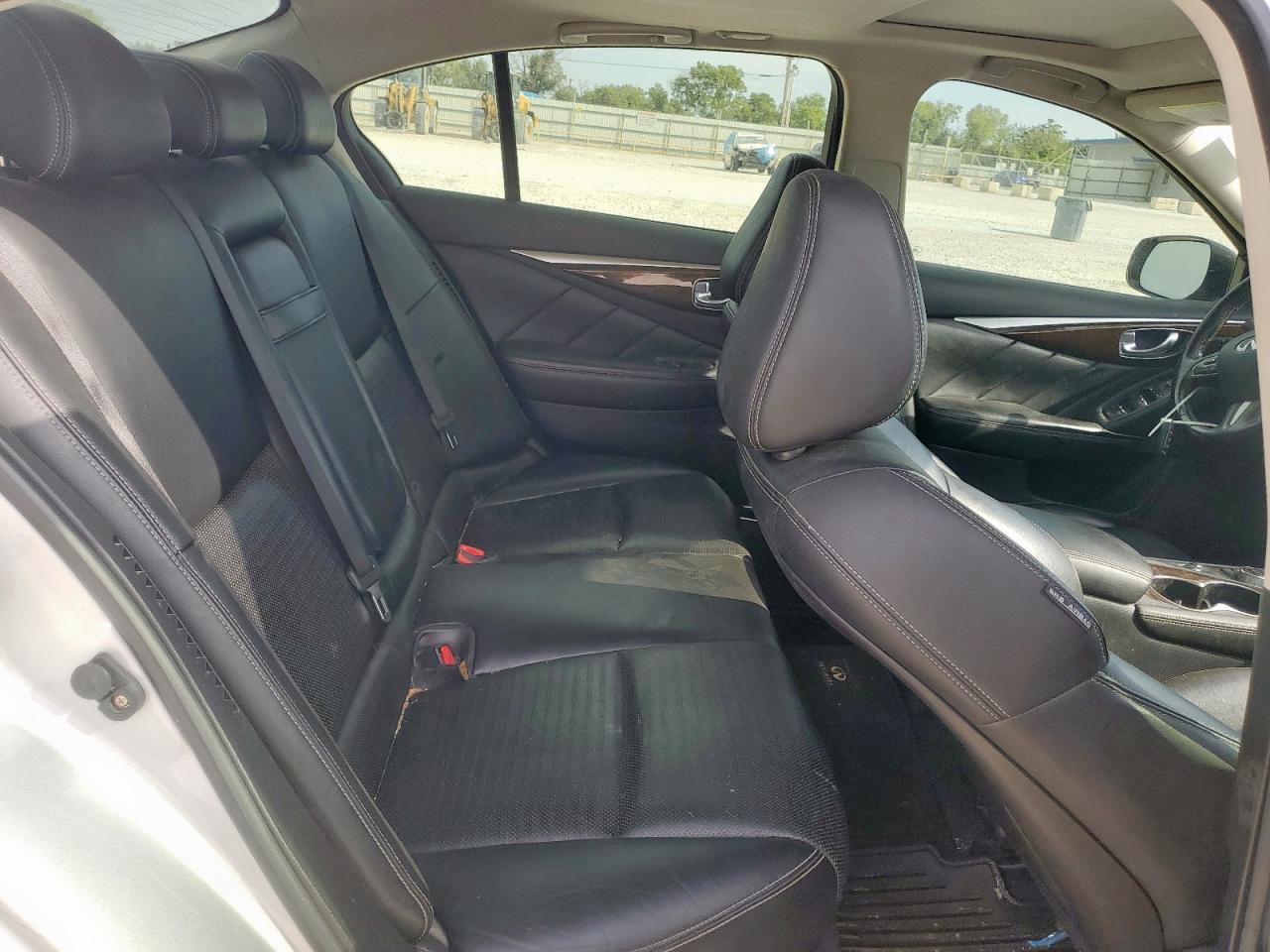 INFINITI Q50 HYBRID PREMIUM