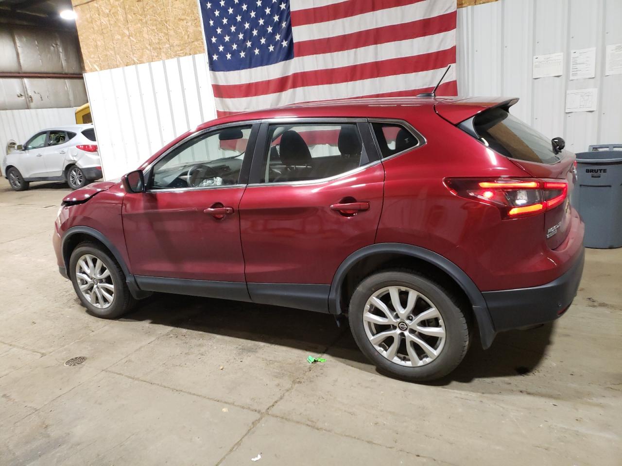 NISSAN ROGUE SPORT S