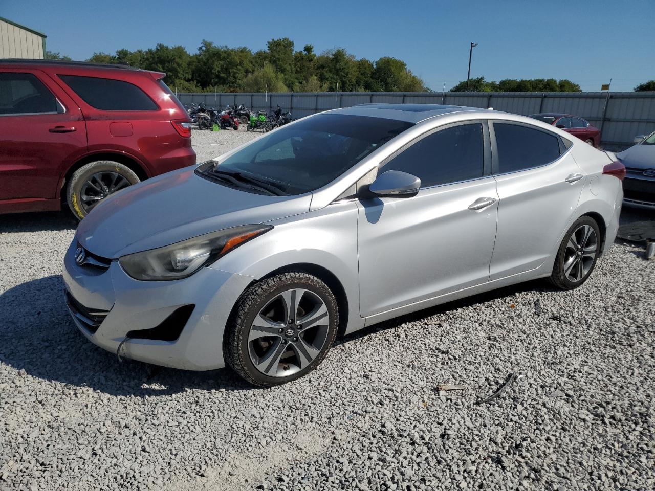 HYUNDAI ELANTRA SE