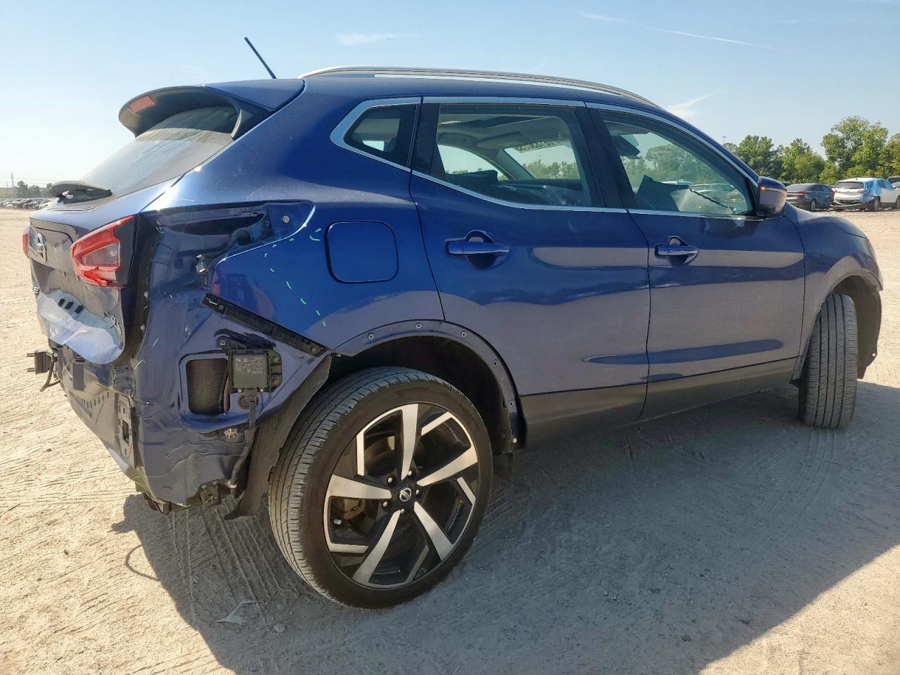 NISSAN ROGUE SPORT SL