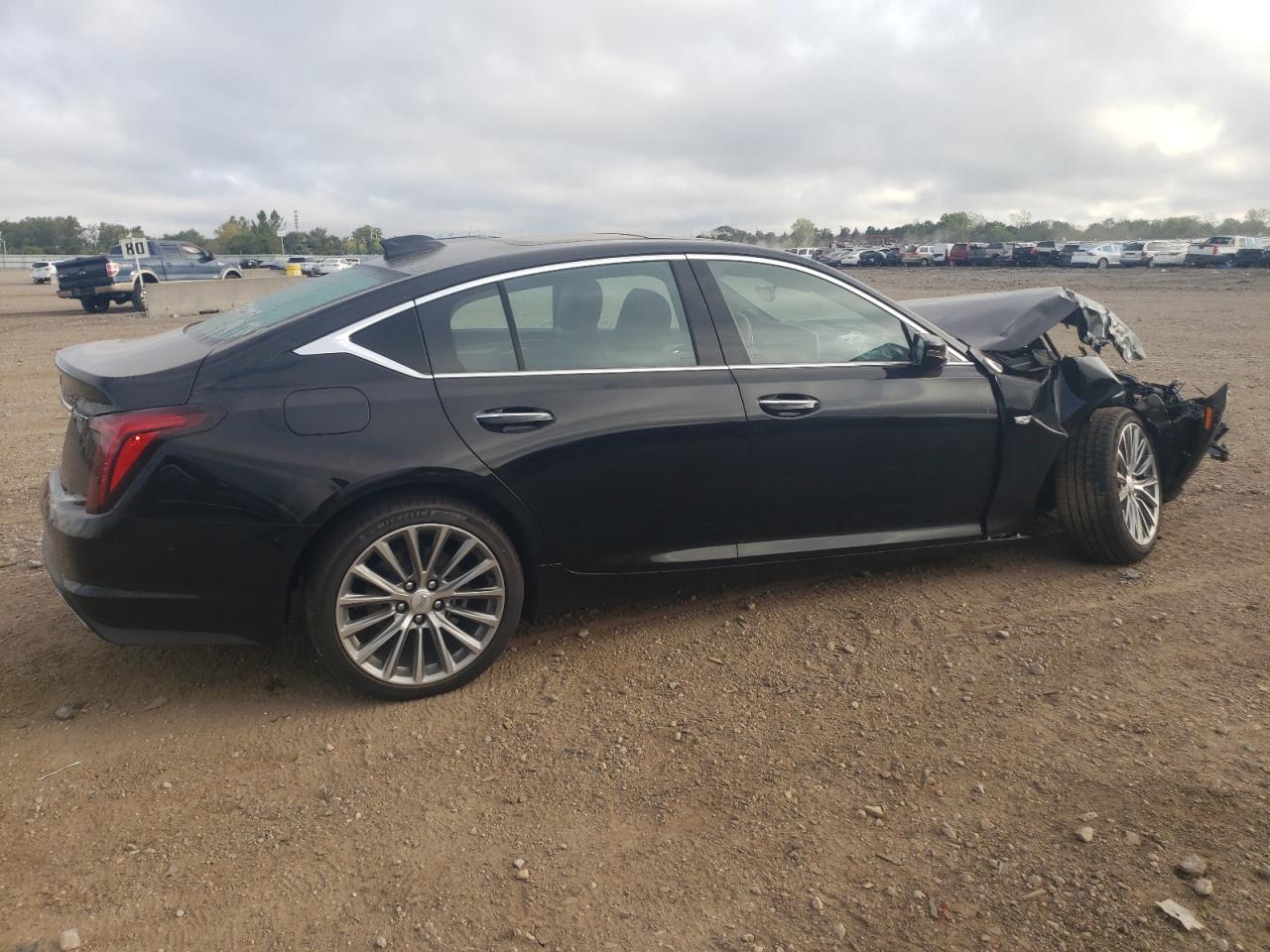 CADILLAC CT5 PREMIUM LUXURY