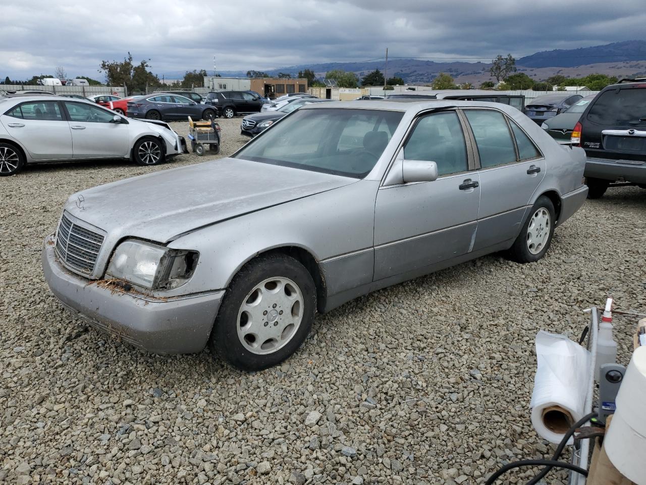 Lot #3301875466 1993 MERCEDES-BENZ 300 SE