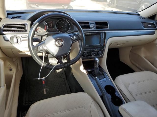 2017 VOLKSWAGEN PASSAT R-L 1VWDT7A39HC000788