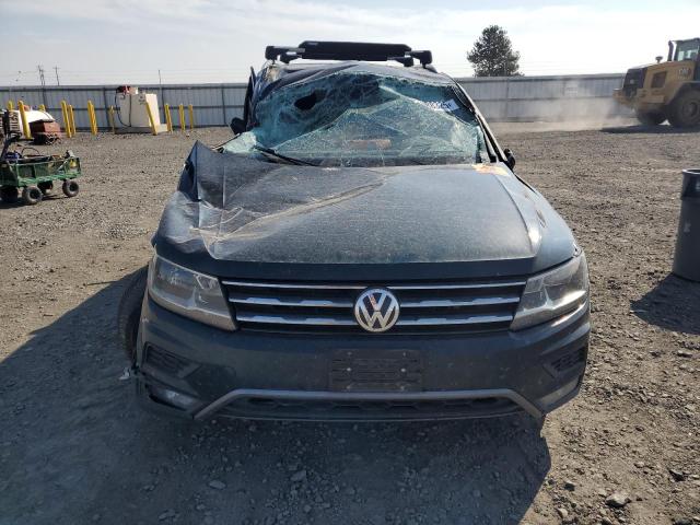 2018 VOLKSWAGEN TIGUAN SE 3VV3B7AX3JM052136