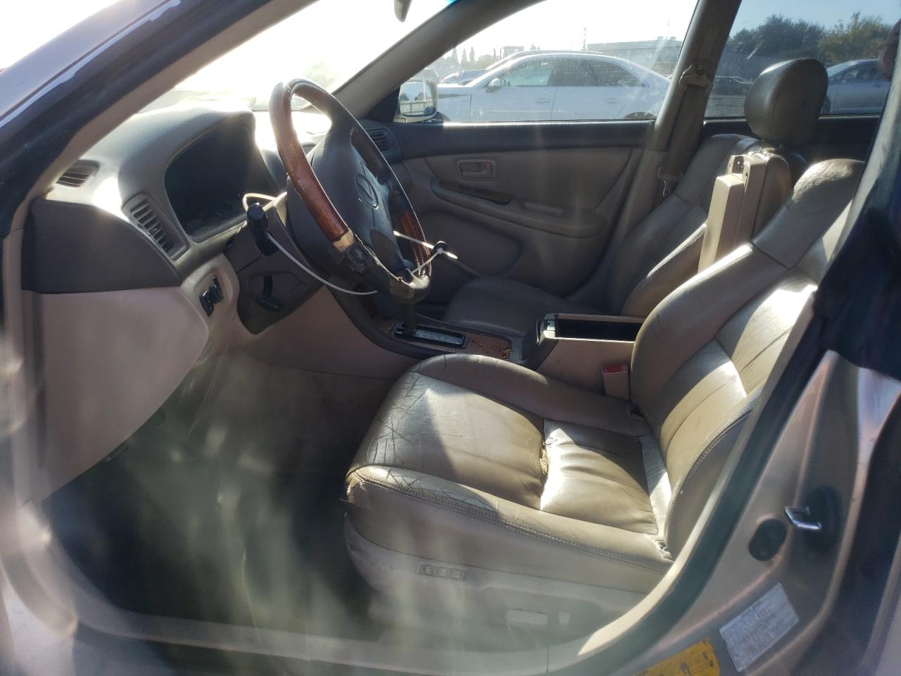 Lot #3305442162 2000 LEXUS ES 300