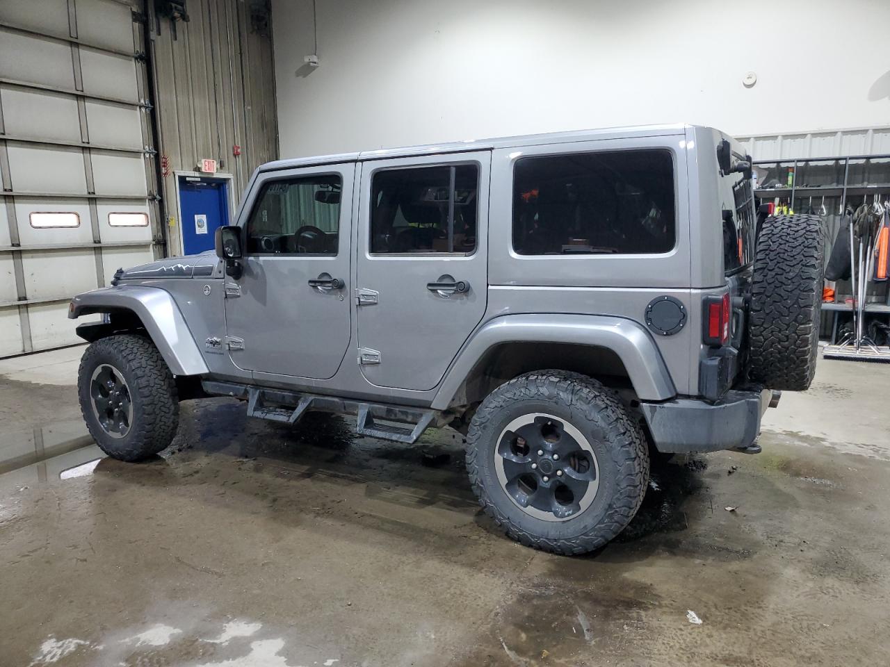 JEEP WRANGLER SAHARA