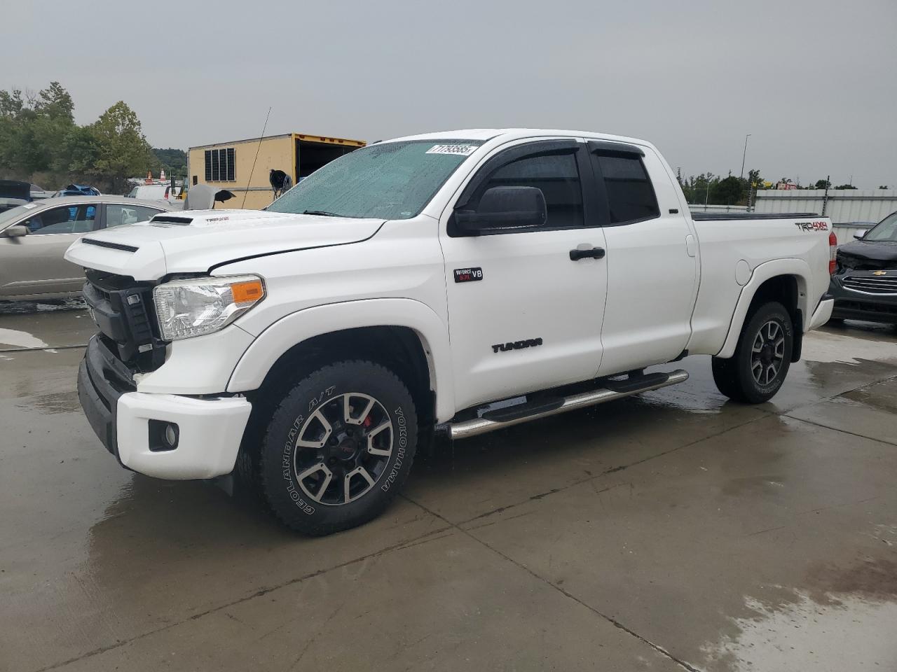 TOYOTA TUNDRA DOUBLE CAB SR