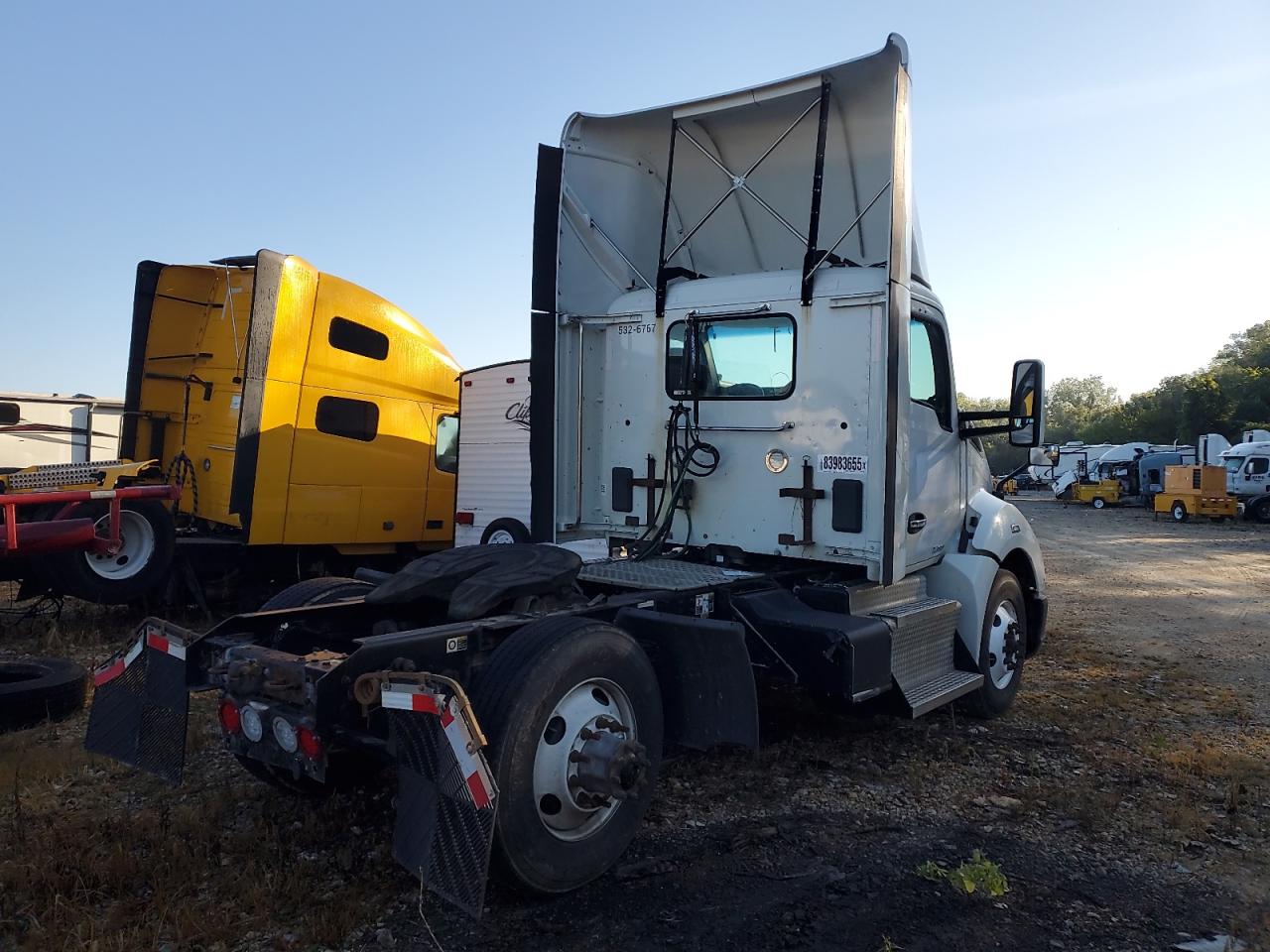 Lot #3265757906 2017 KENWORTH T680