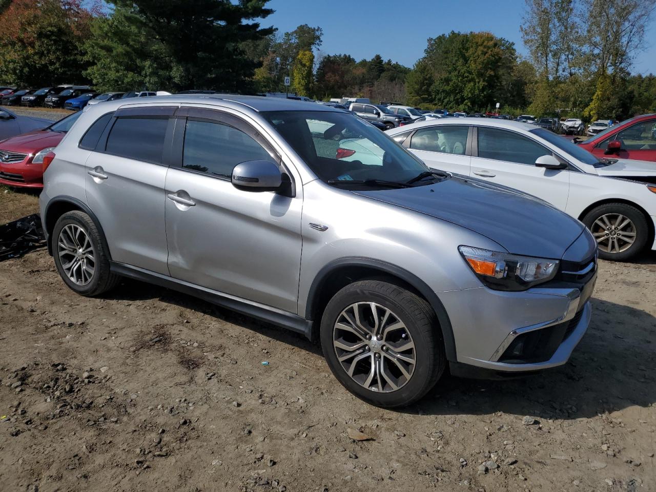 MITSUBISHI OUTLANDER ES