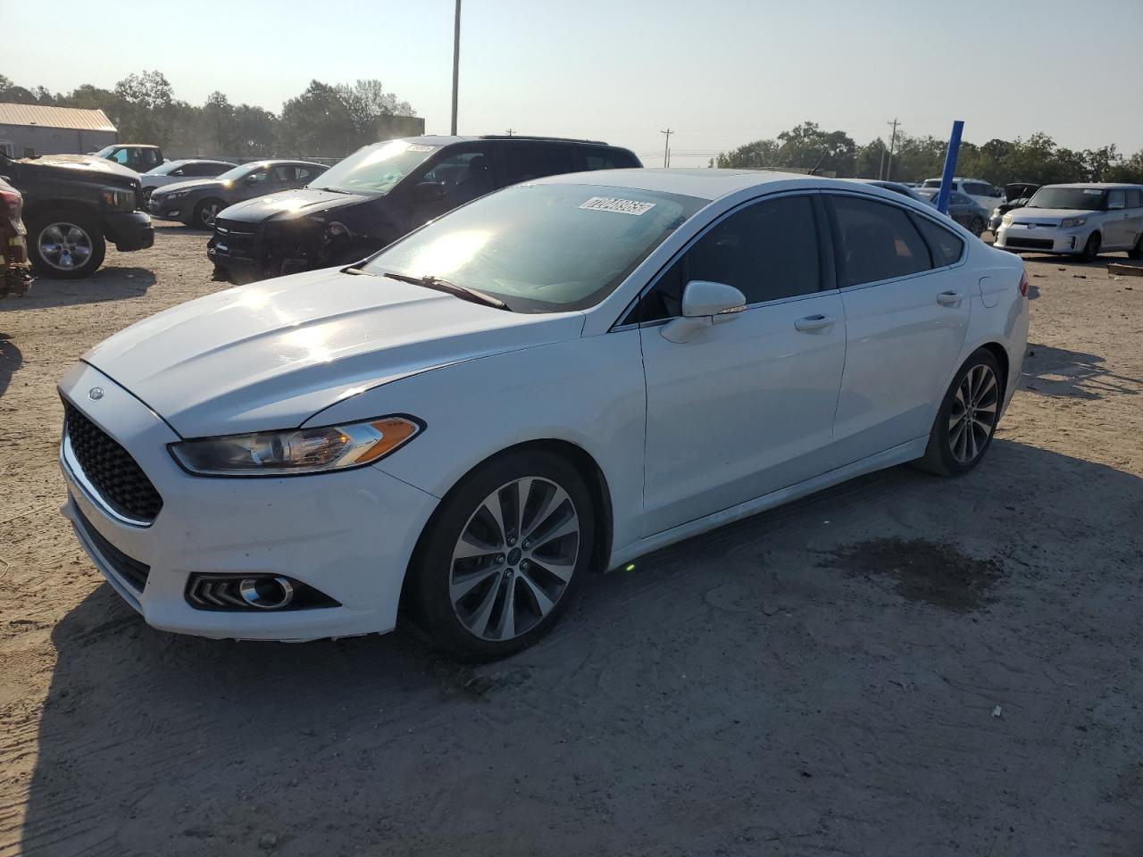 FORD FUSION SE