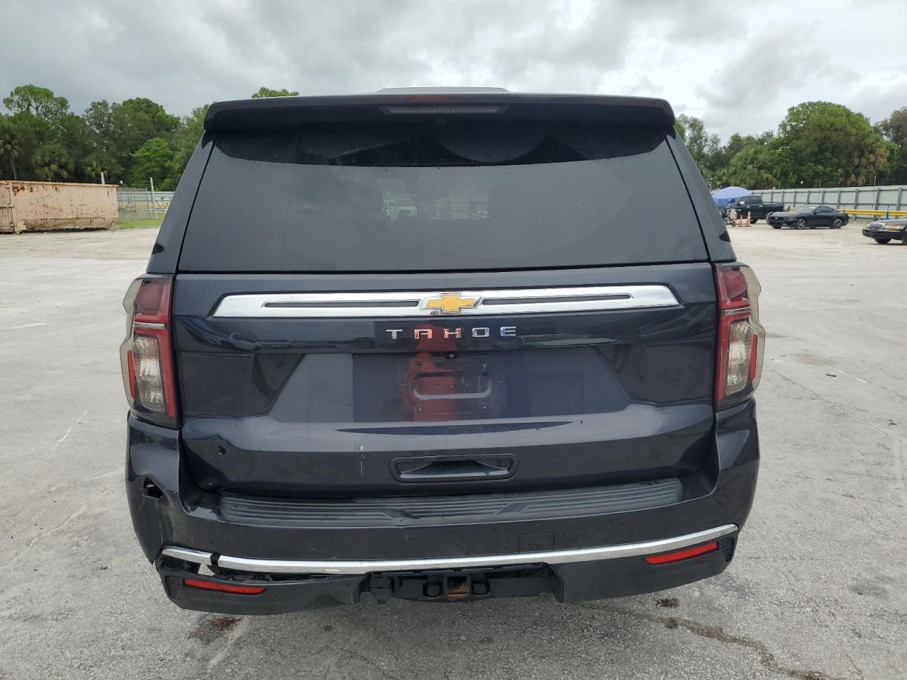 CHEVROLET TAHOE C1500 LS