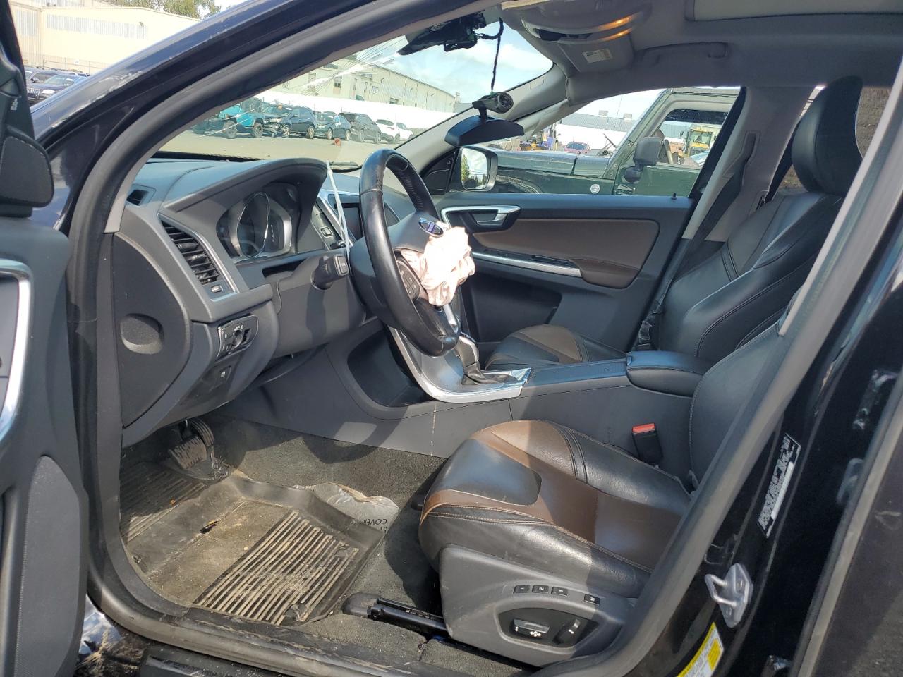 VOLVO XC60 T5 DYNAMIC