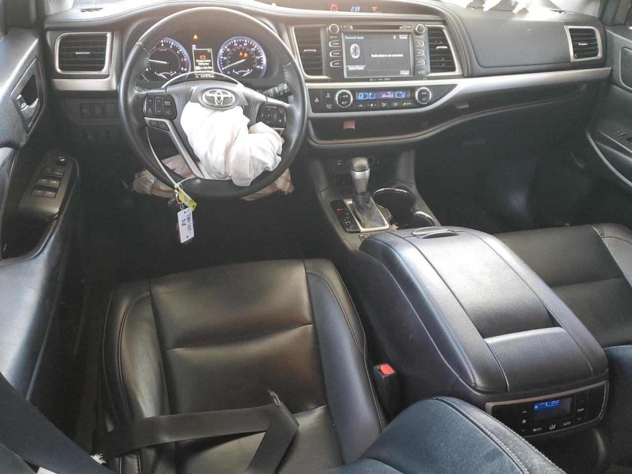 TOYOTA HIGHLANDER SE