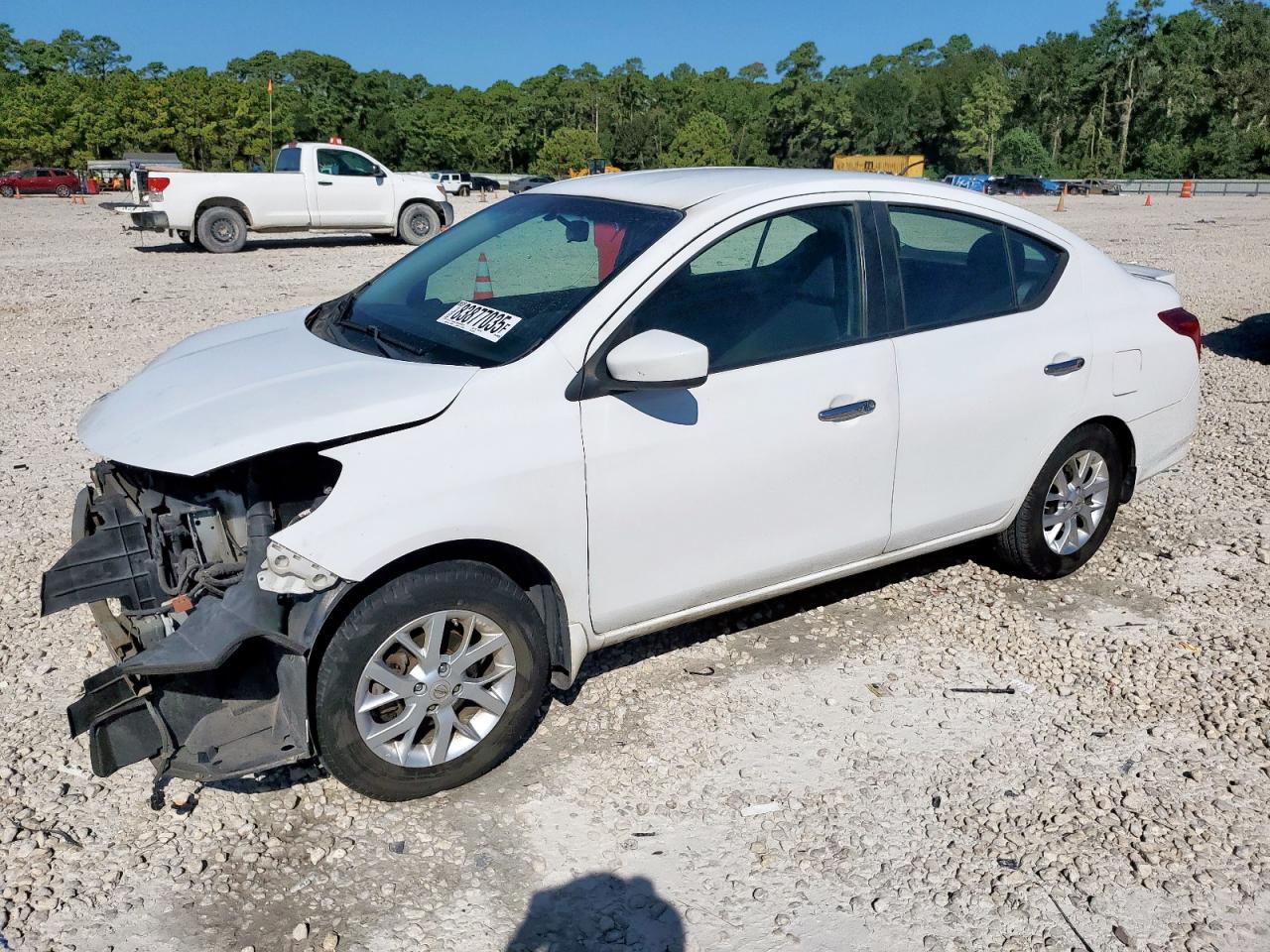 NISSAN VERSA S
