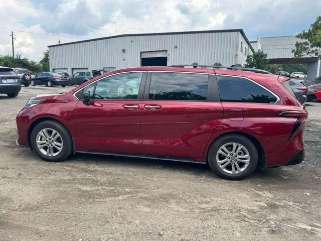2022 TOYOTA SIENNA XSE 5TDXSKFC5NS055750