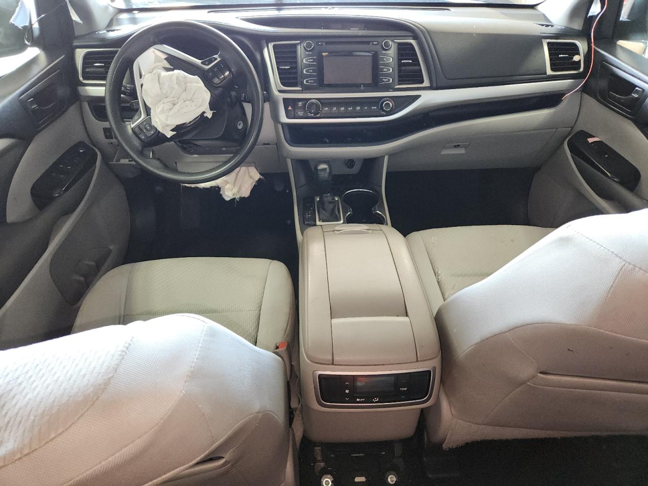 TOYOTA HIGHLANDER LE