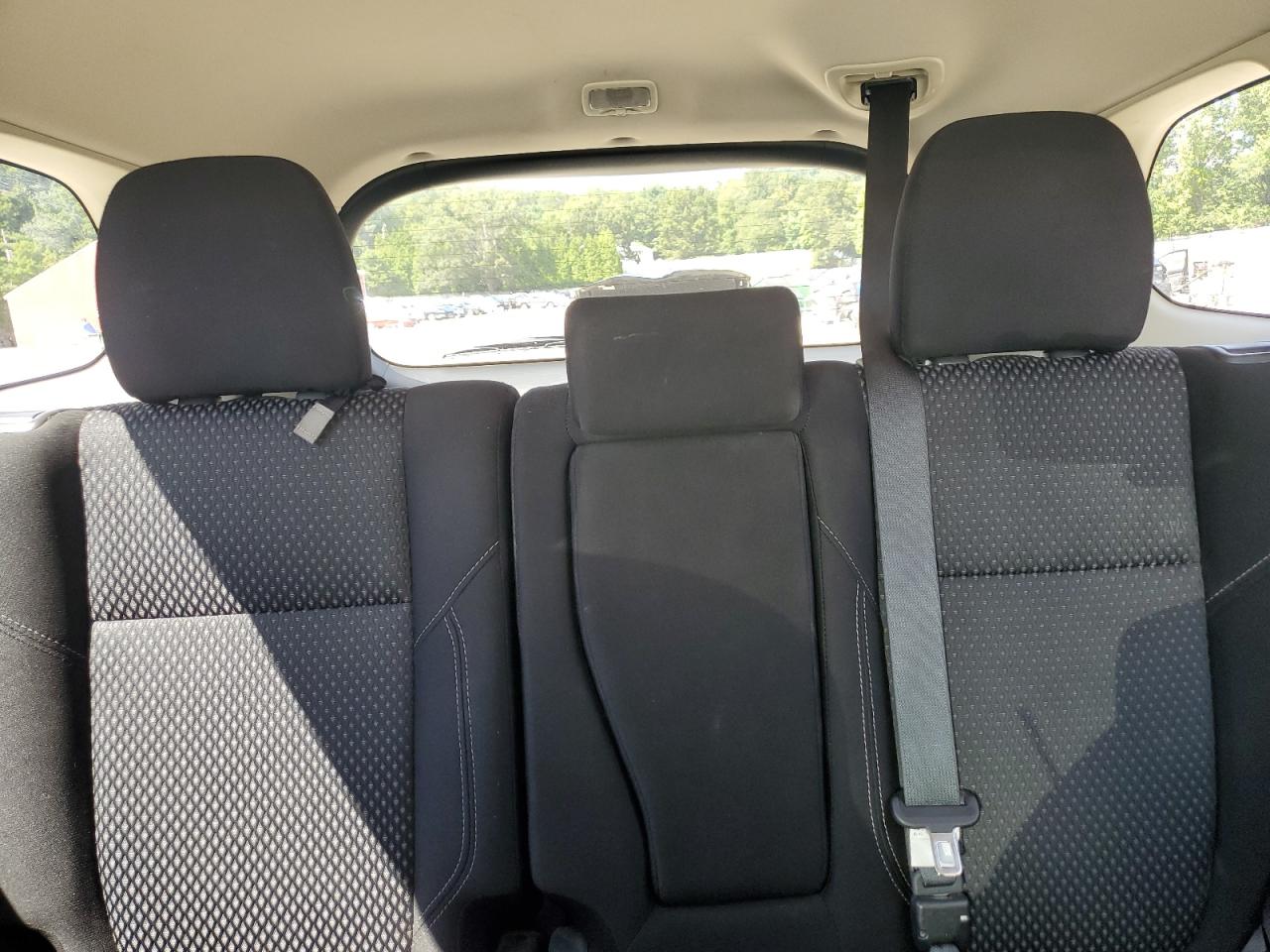 MITSUBISHI OUTLANDER SE