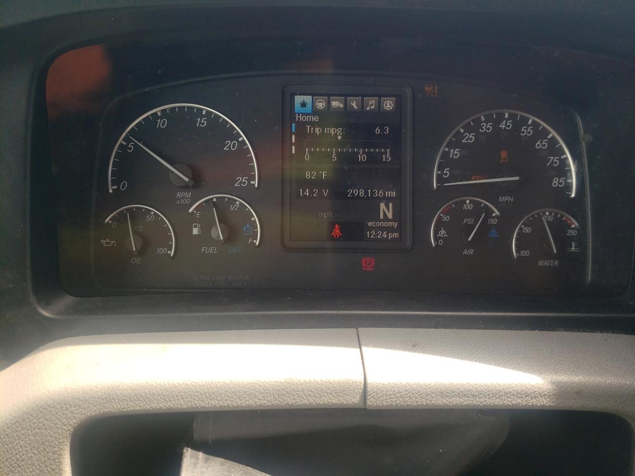 Lot #3234350058 2019 FREIGHTLINER CASCADIA 1