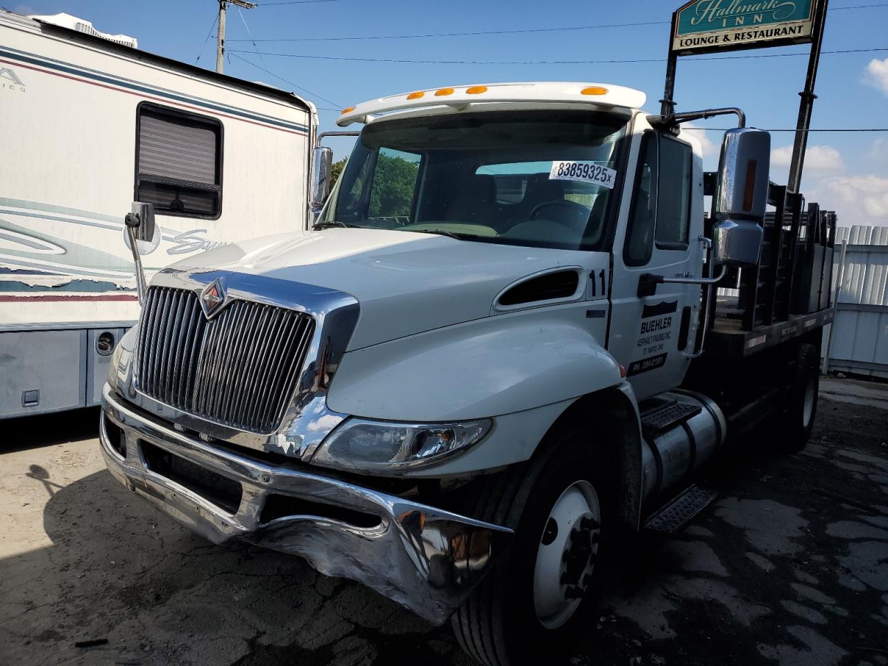 Lot #3305273335 2011 INTERNATIONAL 4000 4300