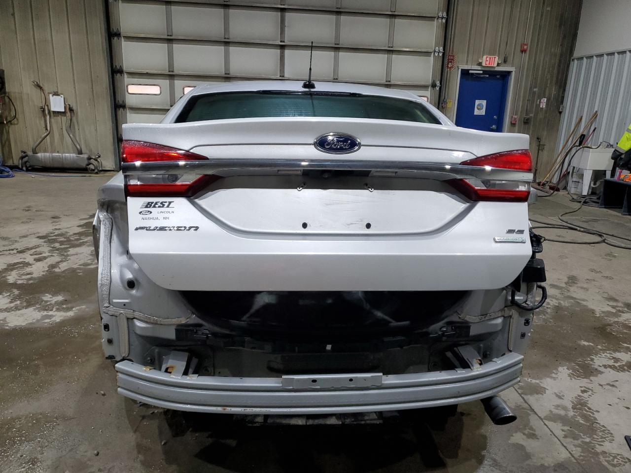 FORD FUSION SE